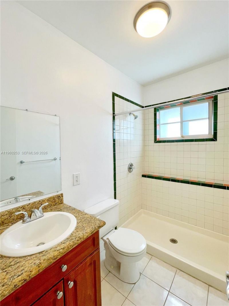 1241 14th St, Unit 8, Miami Beach, FL 33139 Photo
