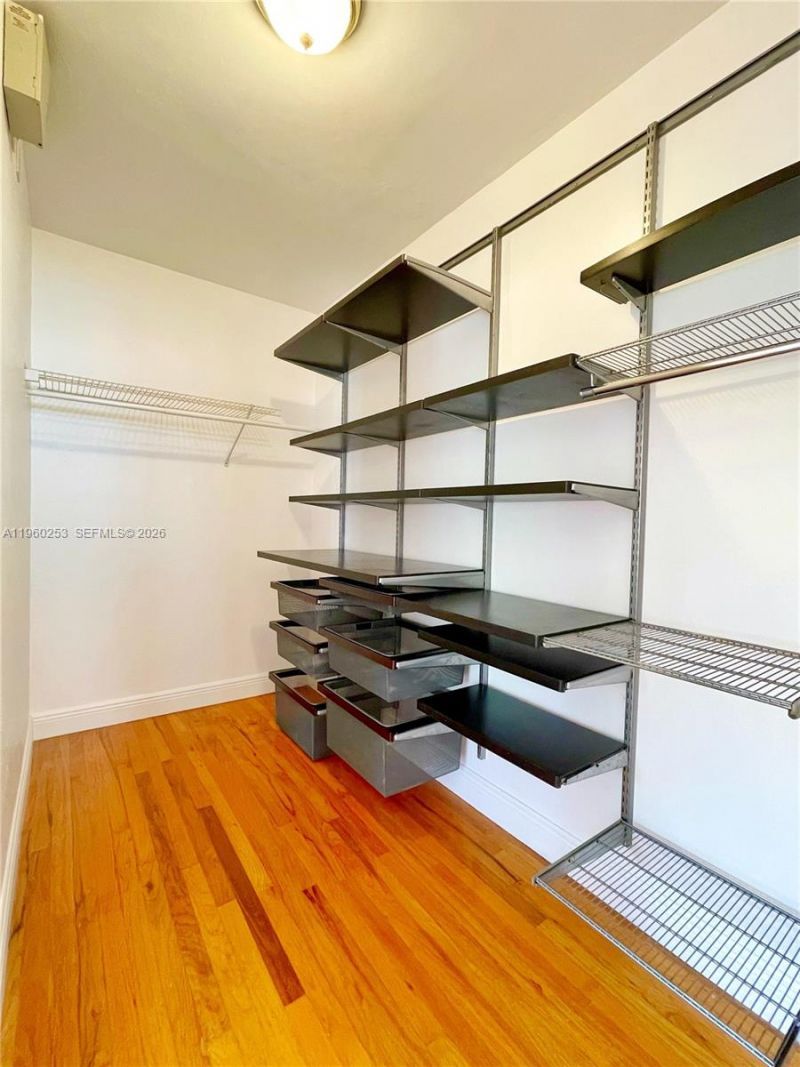 1241 14th St, Unit 8, Miami Beach, FL 33139 Photo