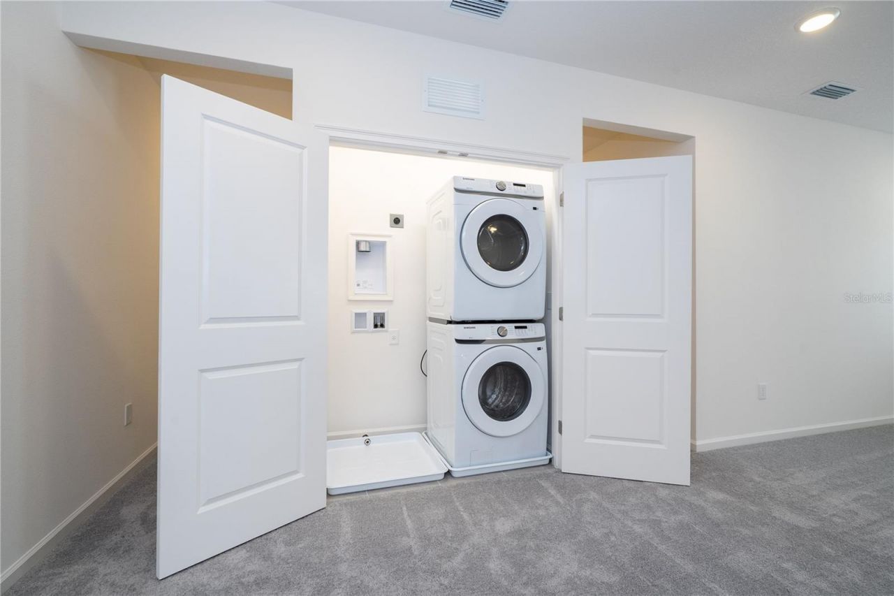 5674 High Seas Drive, Orlando, FL 32821 Photo