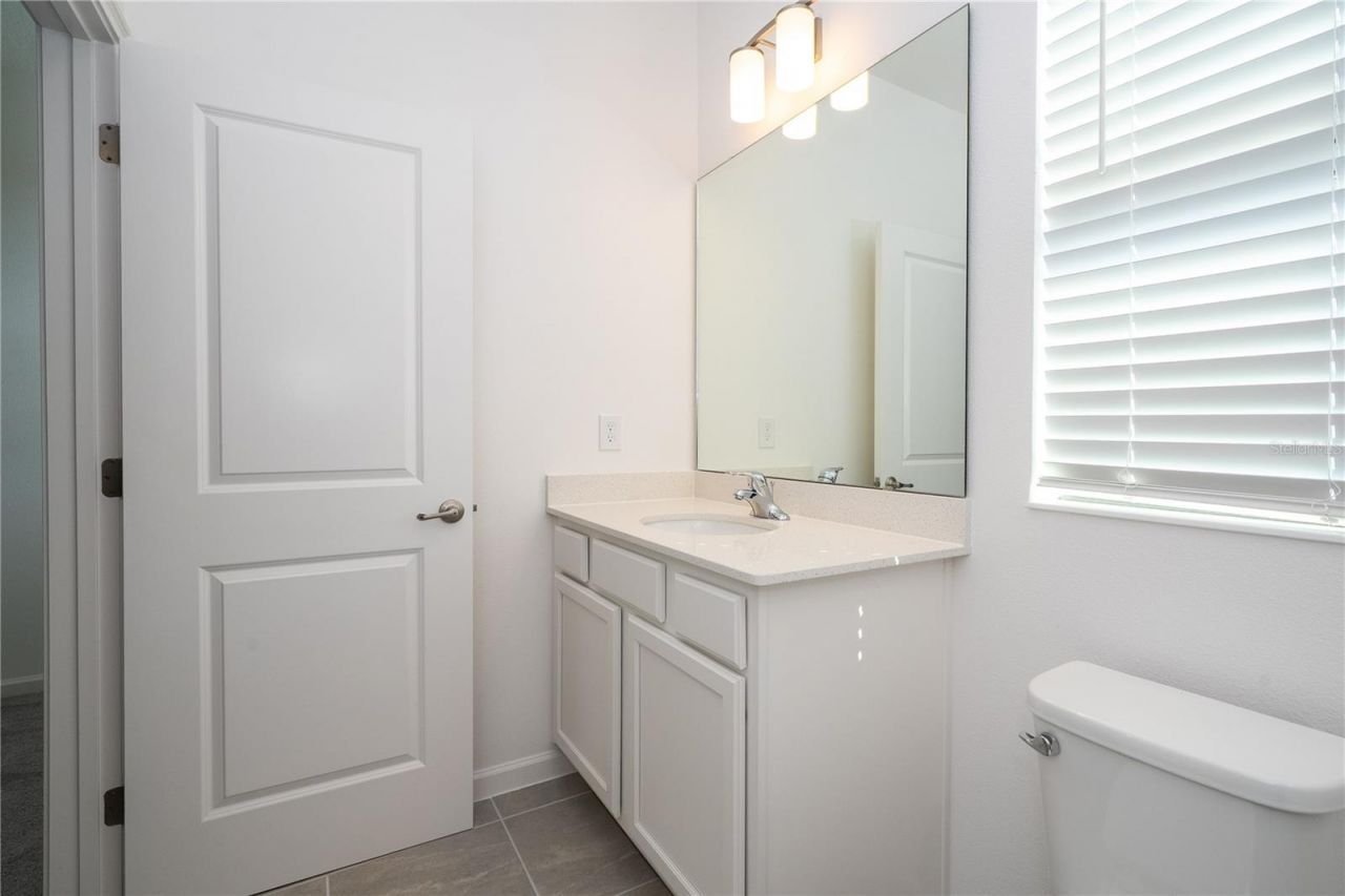 5674 High Seas Drive, Orlando, FL 32821 Photo