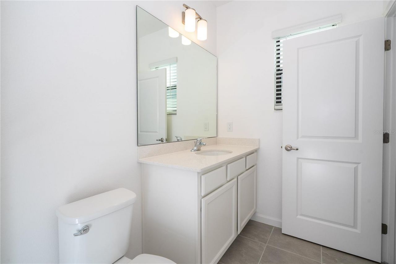 5674 High Seas Drive, Orlando, FL 32821 Photo