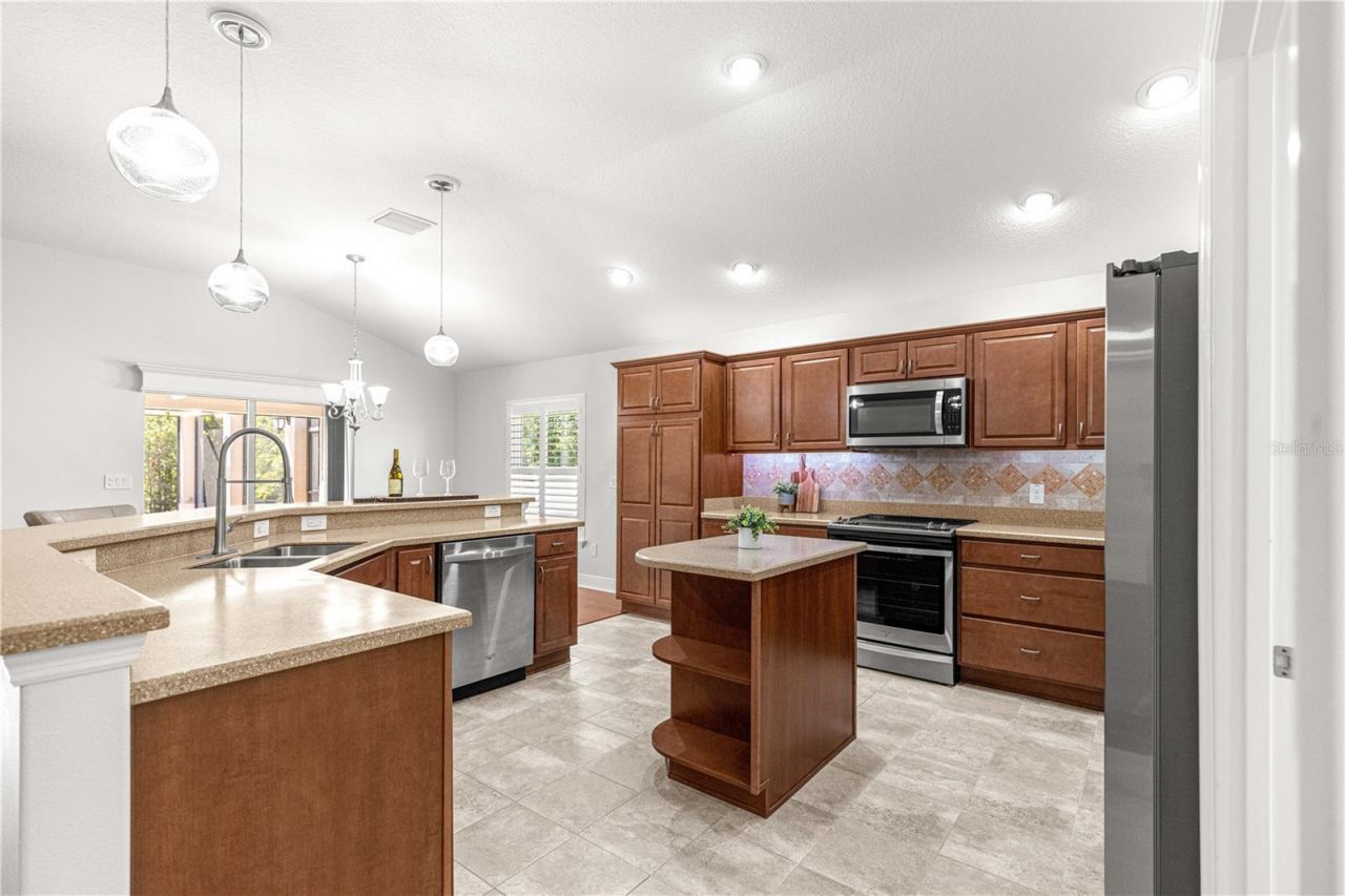 554 Socastee Place, The Villages, FL 32163 Photo