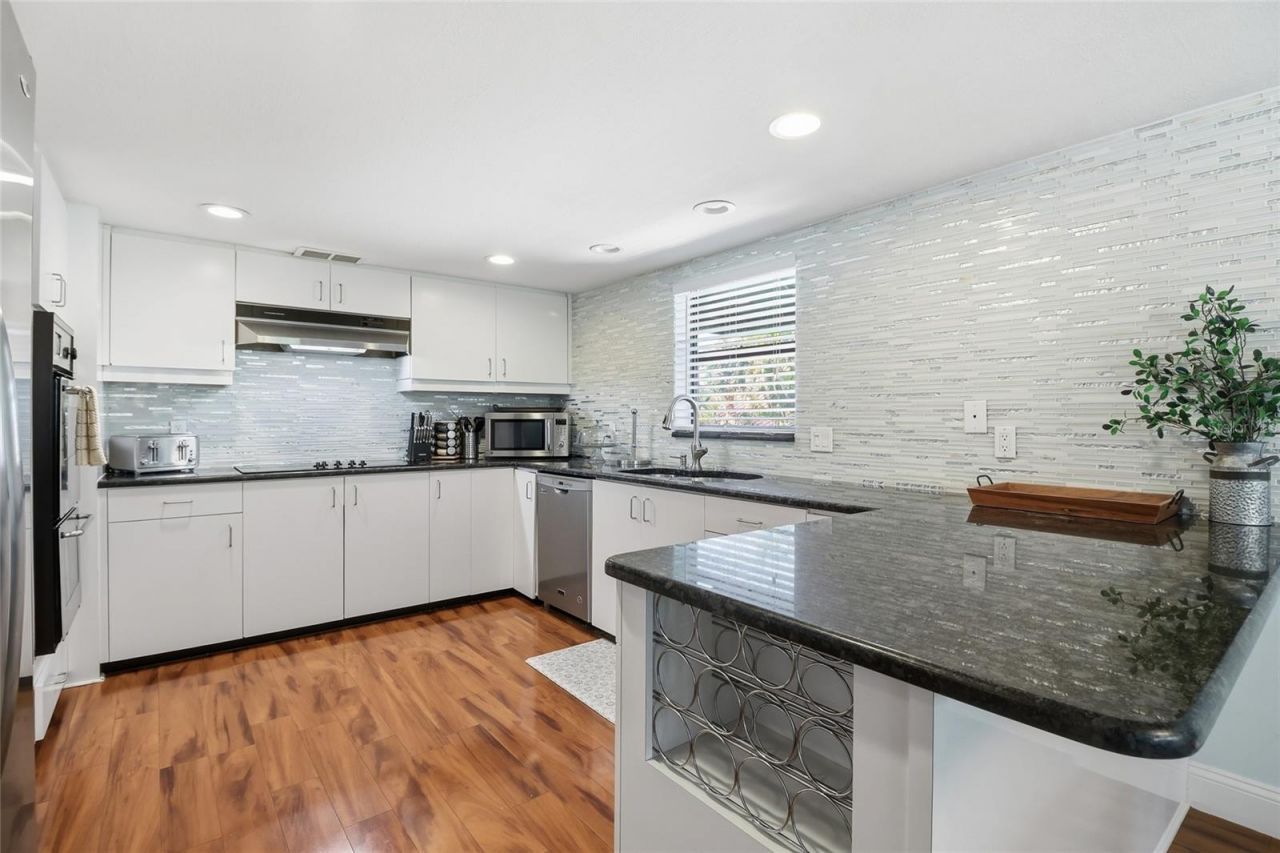 3446 Anglin Drive, Sarasota, FL 34242 Photo