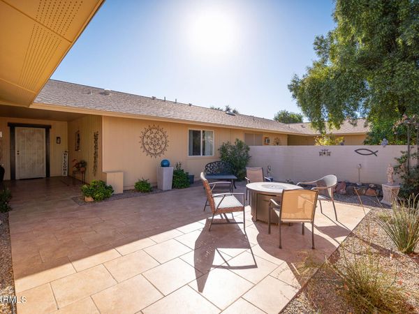 19221 N SOMBRERO Circle, Sun City, AZ 85373