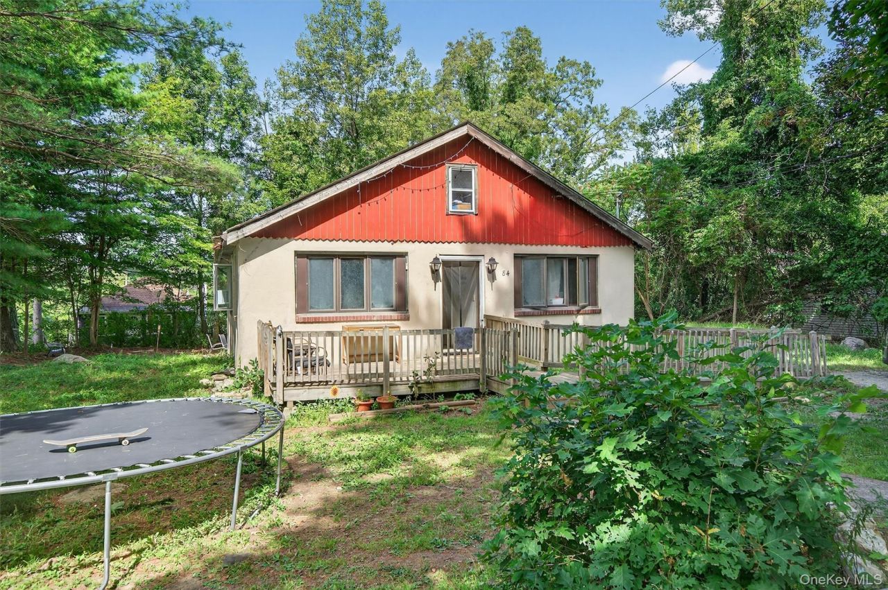 84 Highview Terrace, Bloomingburg, NY 12790 Main Photo