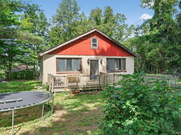 84 Highview Terrace, Bloomingburg, NY 12790