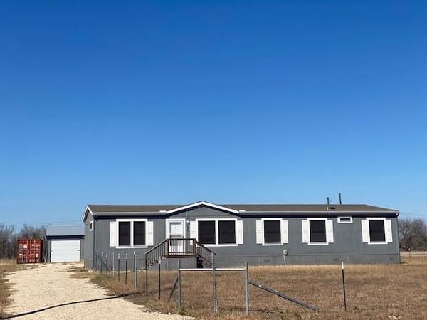 124 Galle Estates CIR, Kingsbury, TX 78638