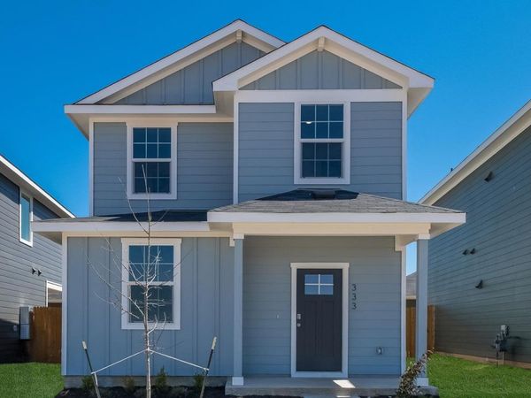 300 SANTO DOMINGO RD, Bastrop, TX 78602