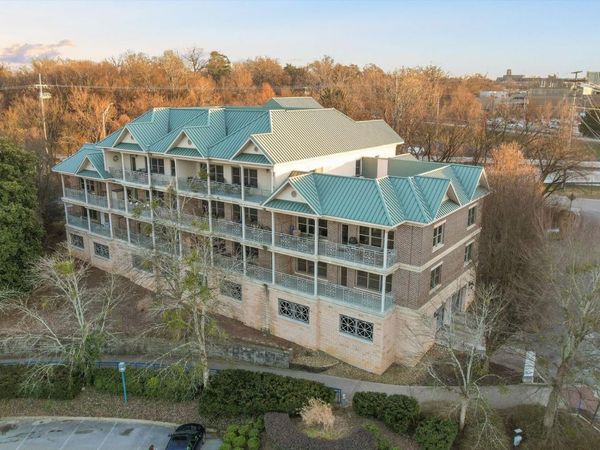 733 Battery Place, Unit 101, Chattanooga, TN 37403