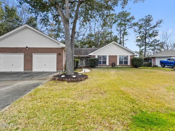 8820 Kailua Place, Diamondhead, MS 39525