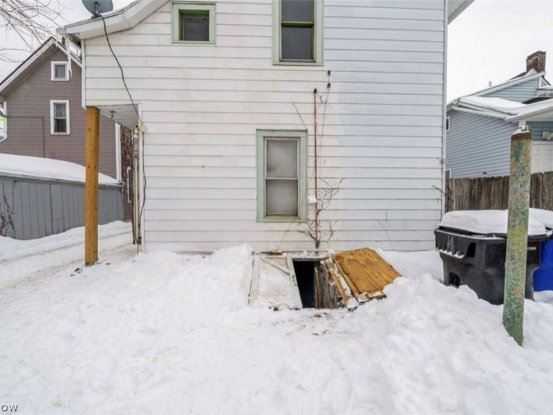 1161 Norwood Road, Cleveland, OH 44103 Photo 41