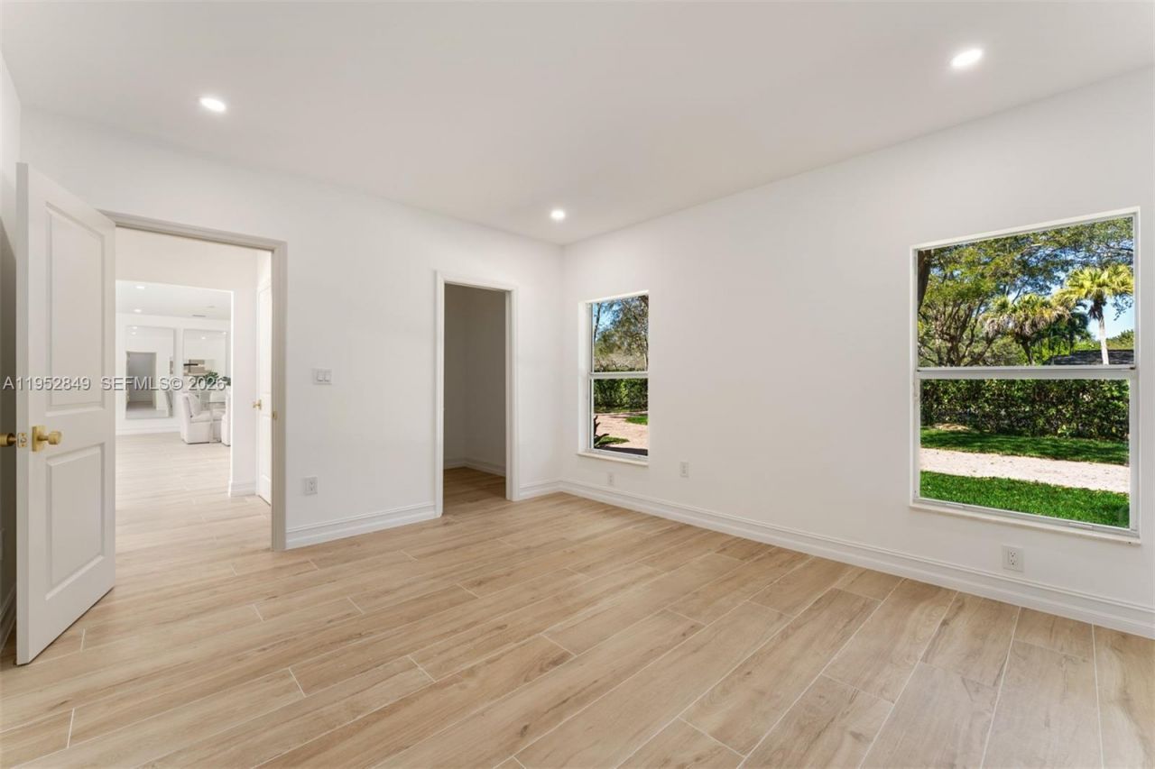 6650 SW 127th St, Pinecrest, FL 33156 Photo