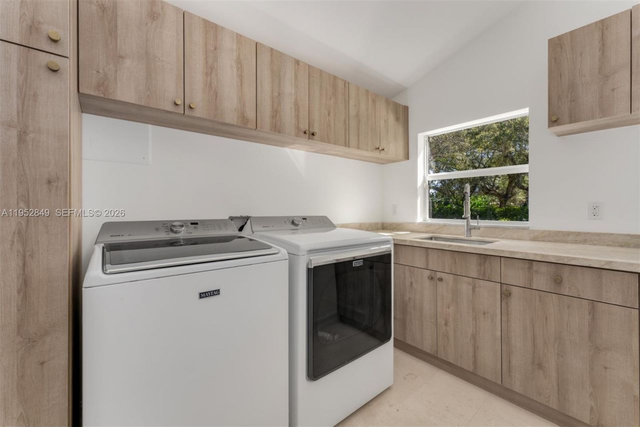 6650 SW 127th St, Pinecrest, FL 33156 Photo