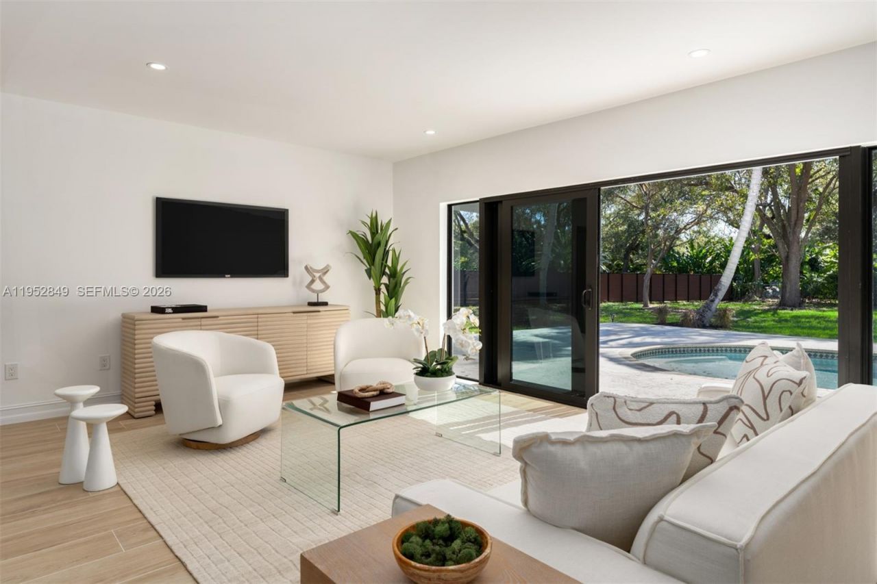 6650 SW 127th St, Pinecrest, FL 33156 Photo