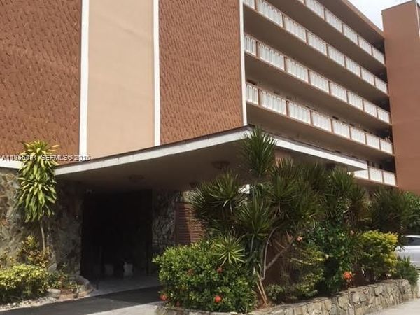 301 NE 14th Ave , Unit 702, Hallandale Beach, FL 33009