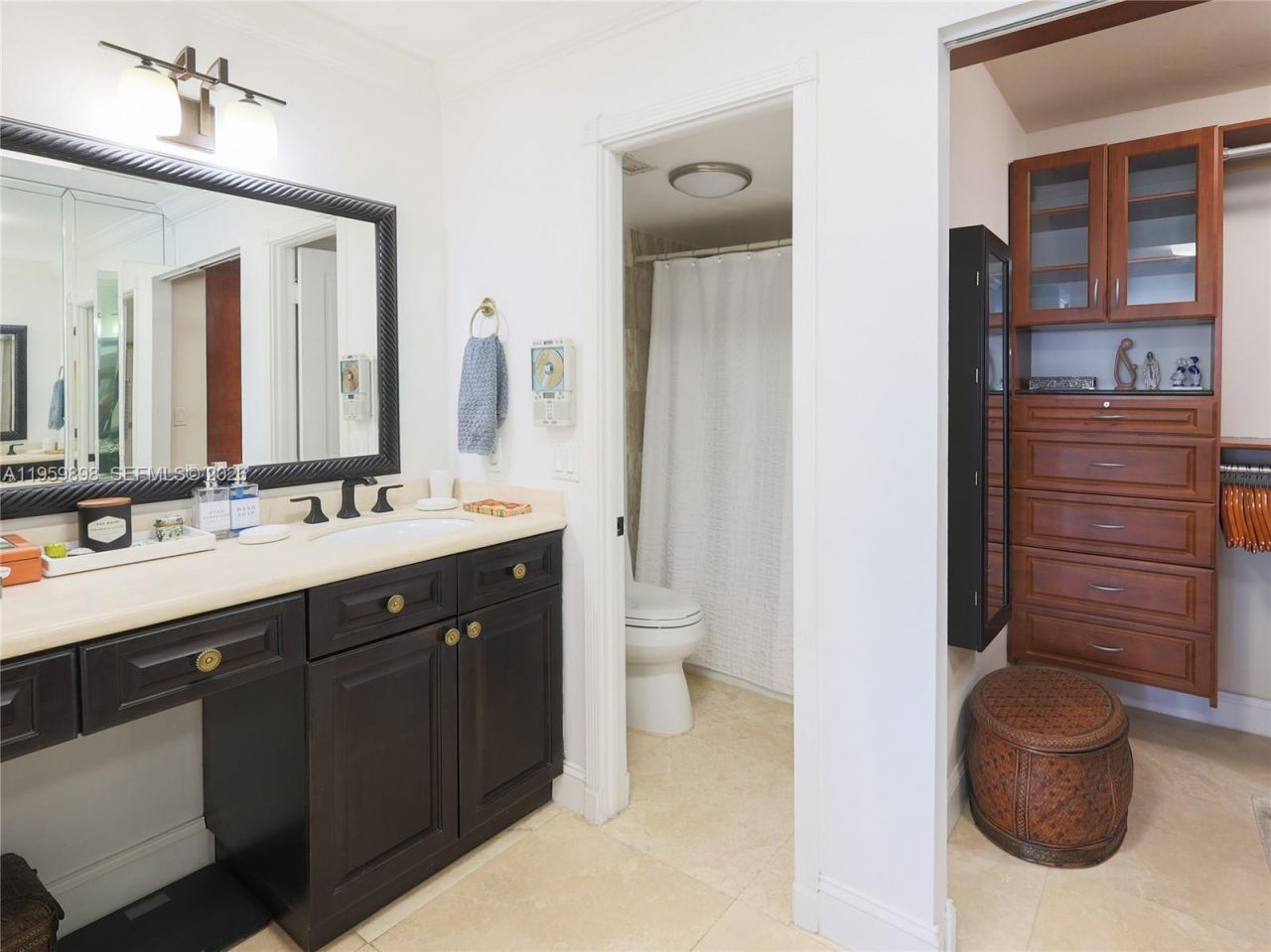 550 Ocean Dr, Unit 8B, Key Biscayne, FL 33149 Photo