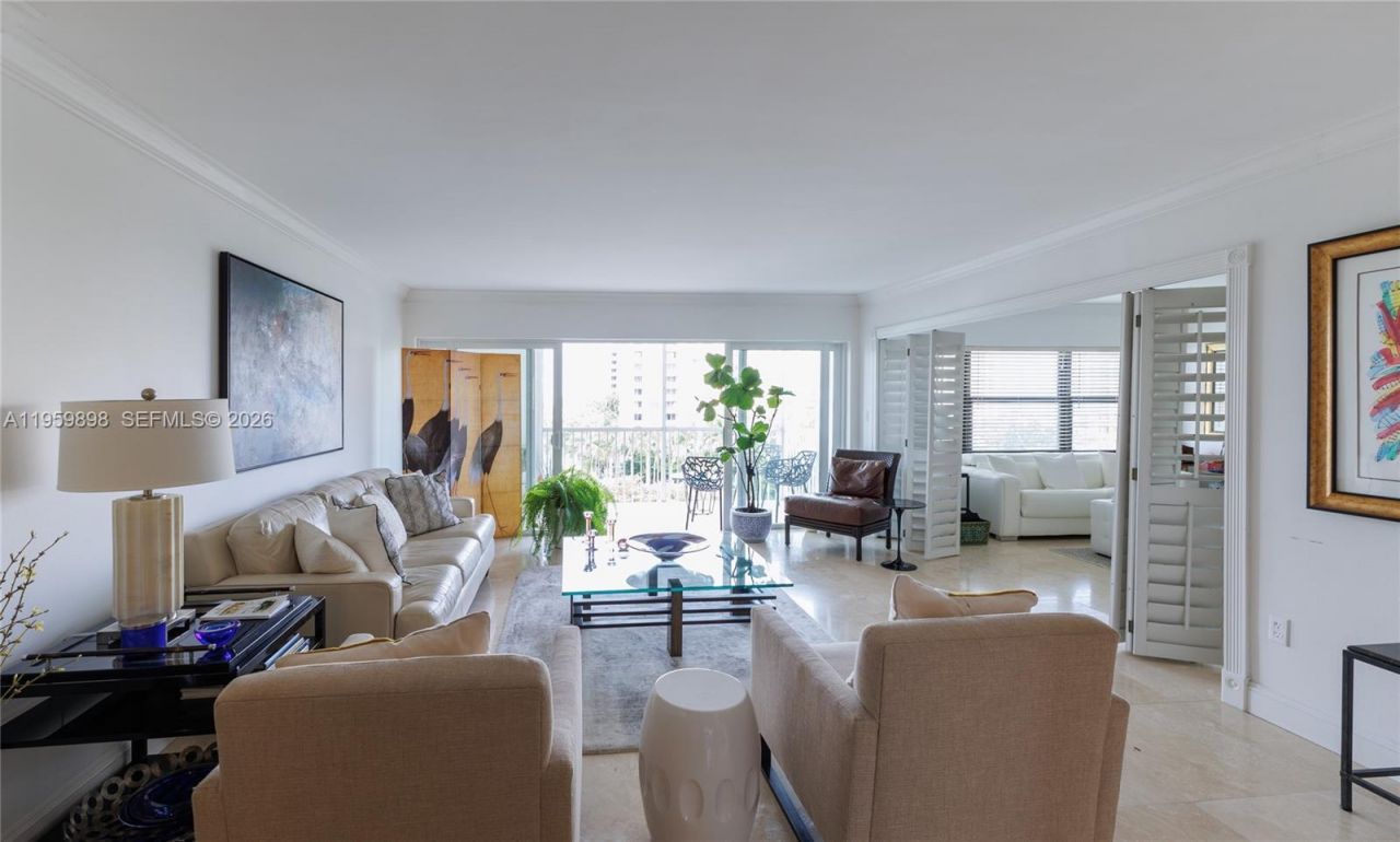 550 Ocean Dr, Unit 8B, Key Biscayne, FL 33149 Photo