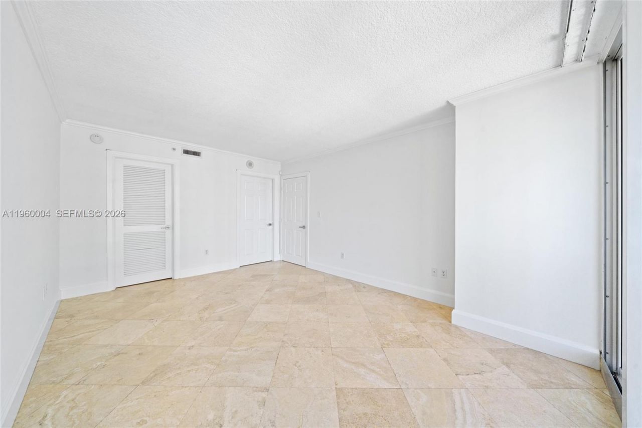 2951 S Bayshore Dr, Unit PH-3, Miami, FL 33133 Photo