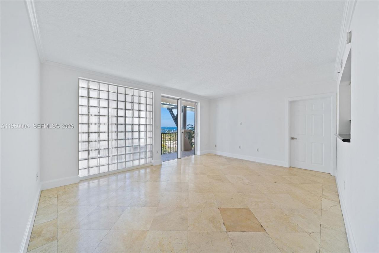 2951 S Bayshore Dr, Unit PH-3, Miami, FL 33133 Photo