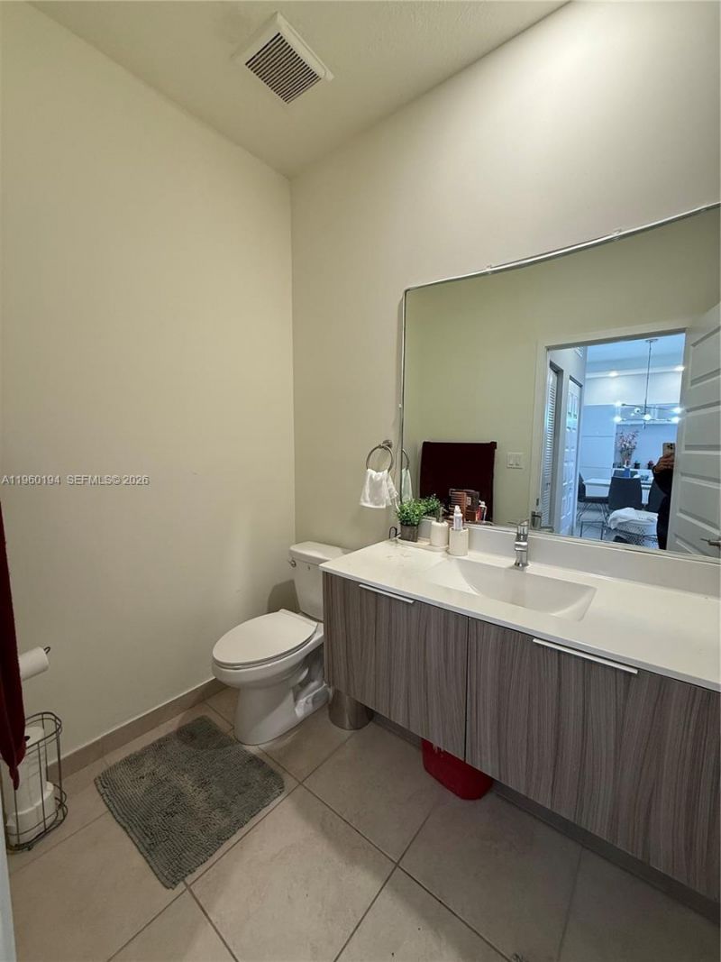 7815 NW 104th Ave , Unit 32, Doral, FL 33178 Photo
