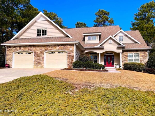 875 Monticello Drive, Unit 8, Pinehurst, NC 28374