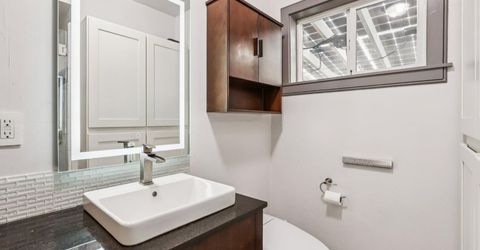 3170 Carly Way, Sacramento, CA 95816 Photo