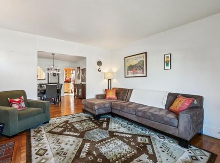 3170 Carly Way, Sacramento, CA 95816 Photo