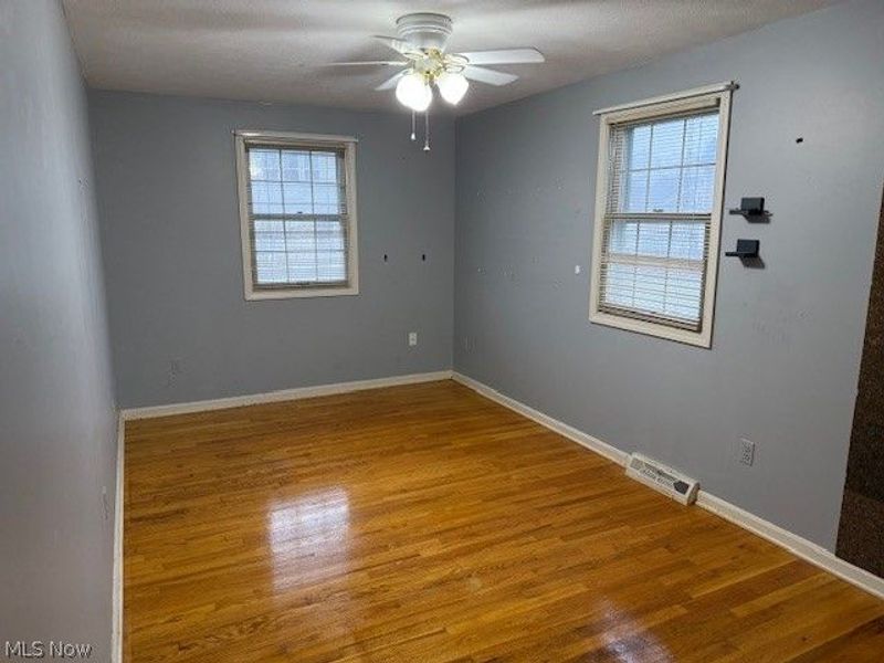 1026 Joy Oval, Seven Hills, OH 44131 Photo 23