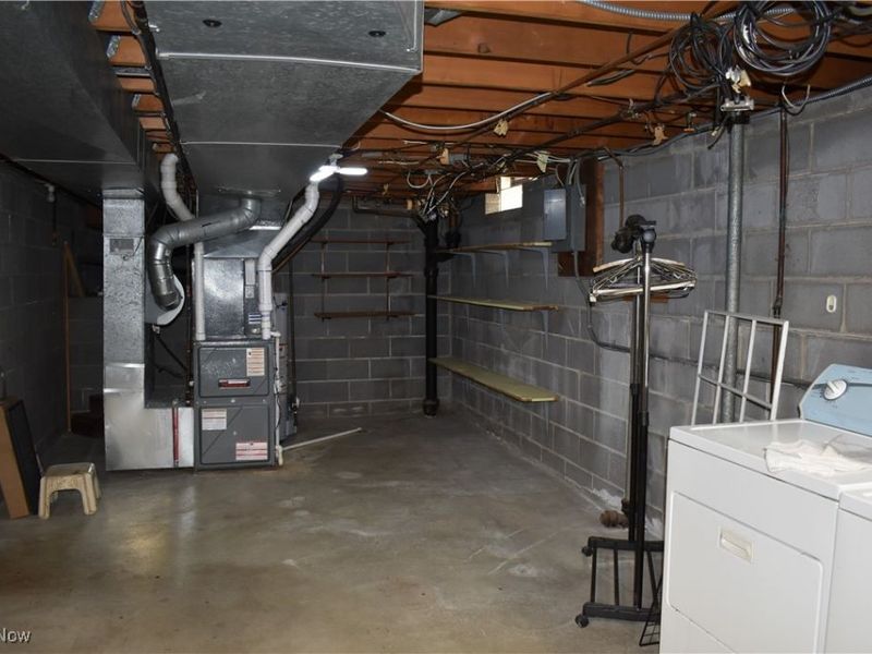 1026 Joy Oval, Seven Hills, OH 44131 Photo 29