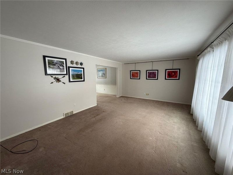 1026 Joy Oval, Seven Hills, OH 44131 Photo 7