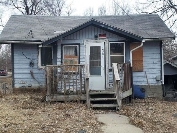 3504 Easton, Des Moines, IA 50317