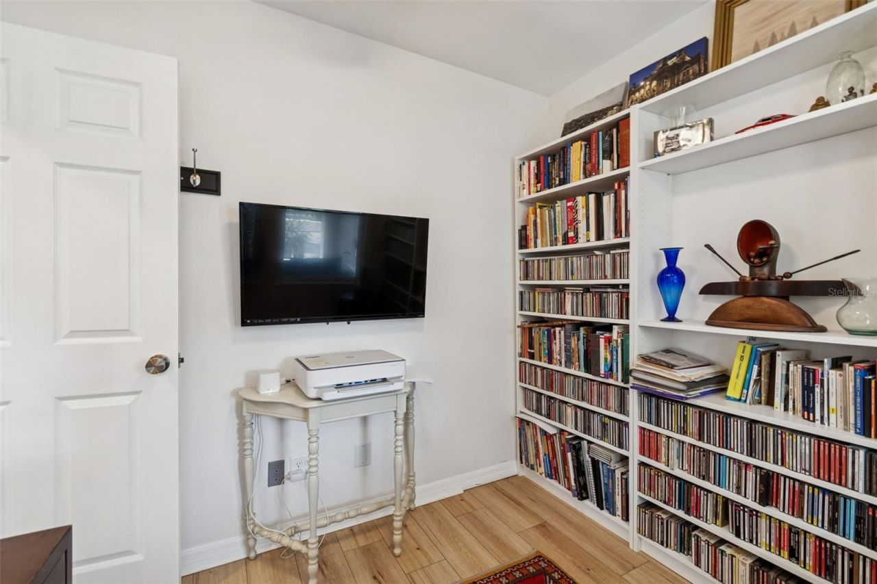 2517 3rd Avenue N, Saint Petersburg, FL 33713 Photo