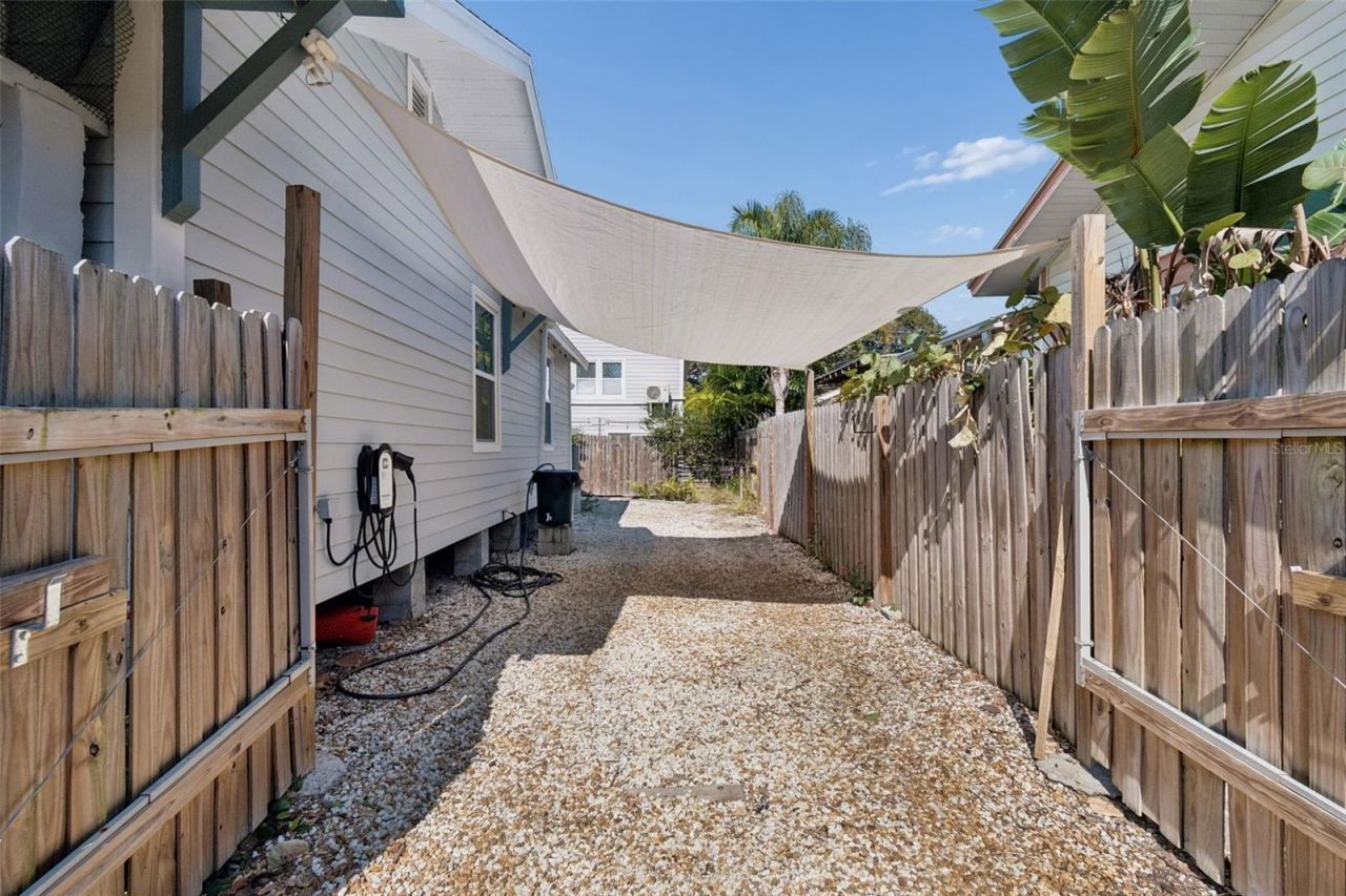 2517 3rd Avenue N, Saint Petersburg, FL 33713 Photo