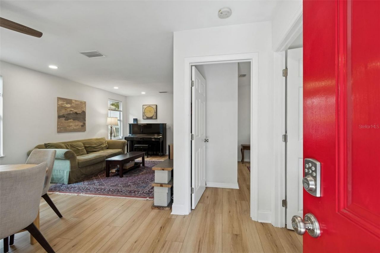 2517 3rd Avenue N, Saint Petersburg, FL 33713 Photo