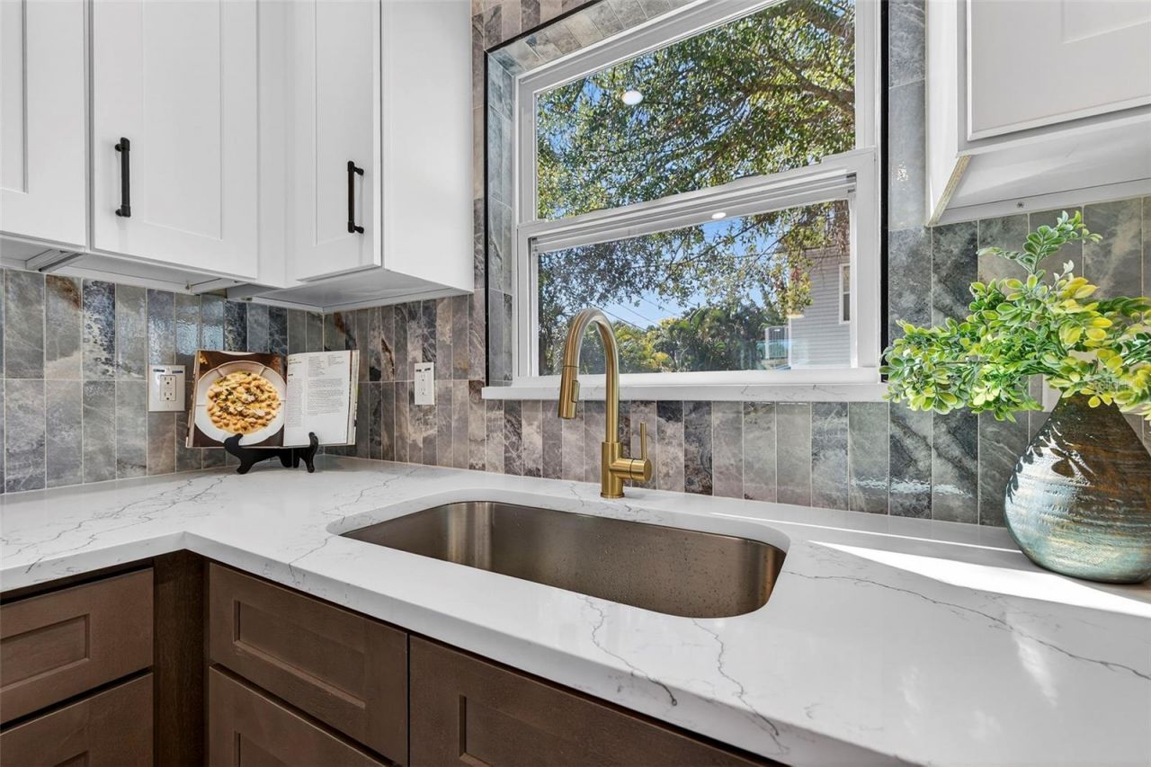 5018 Chancellor Street Ne, Saint Petersburg, FL 33703 Photo