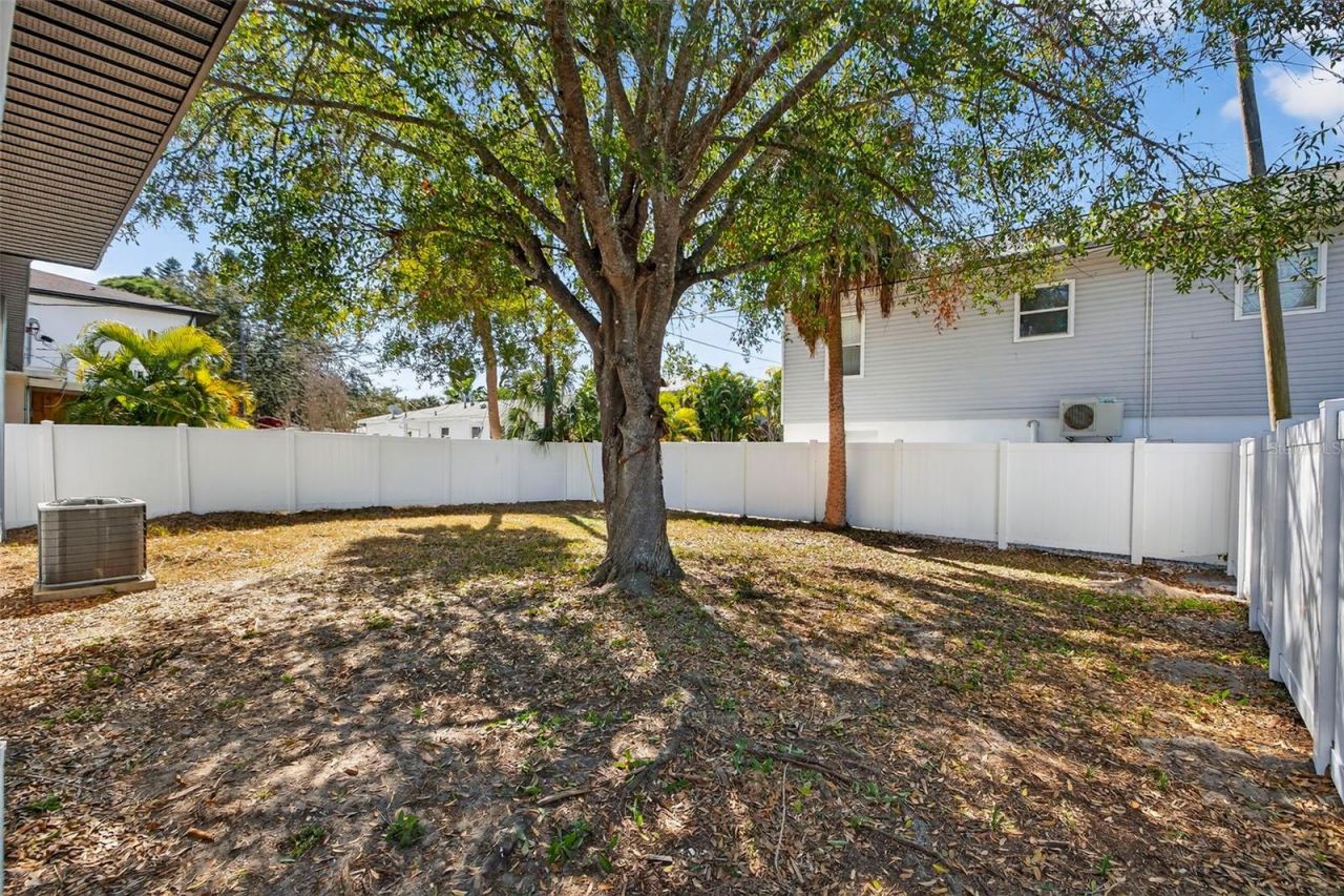 5018 Chancellor Street Ne, Saint Petersburg, FL 33703 Photo