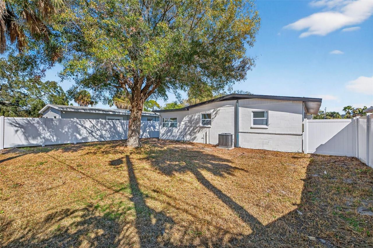 5018 Chancellor Street Ne, Saint Petersburg, FL 33703 Photo