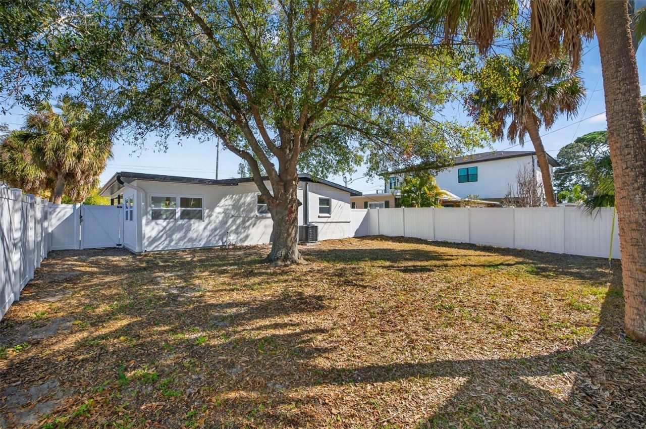 5018 Chancellor Street Ne, Saint Petersburg, FL 33703 Photo