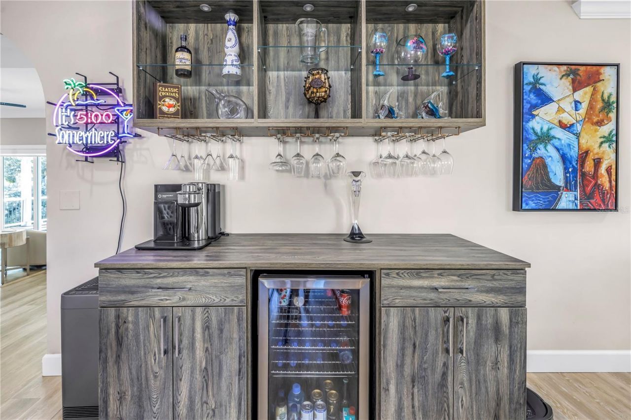 289 8th Avenue N, Tierra Verde, FL 33715 Photo