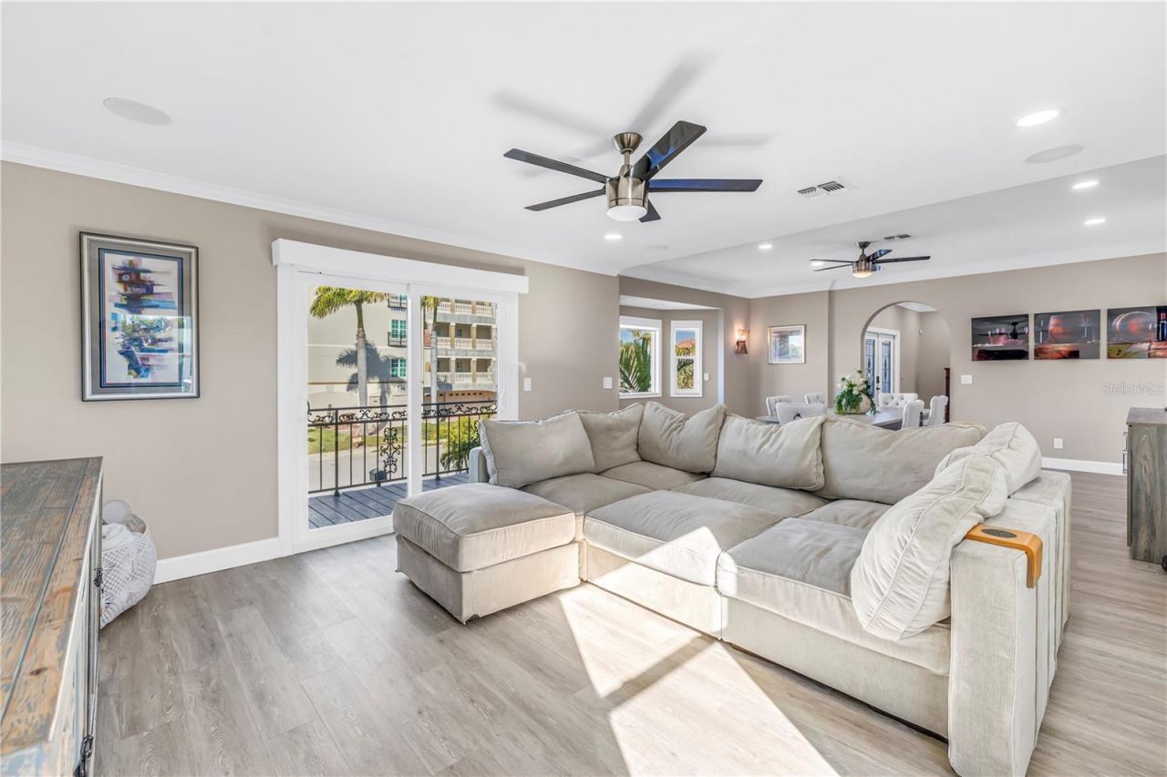 289 8th Avenue N, Tierra Verde, FL 33715 Photo