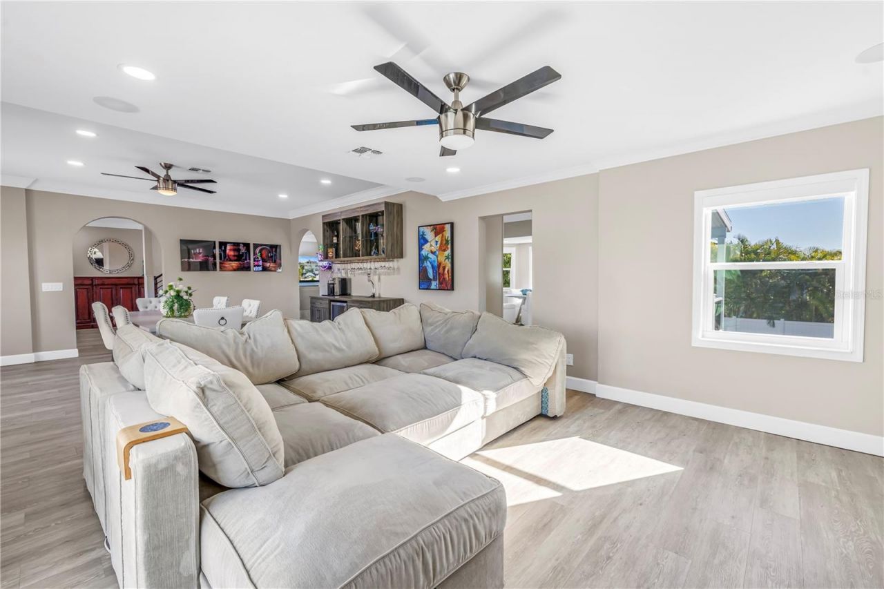 289 8th Avenue N, Tierra Verde, FL 33715 Photo