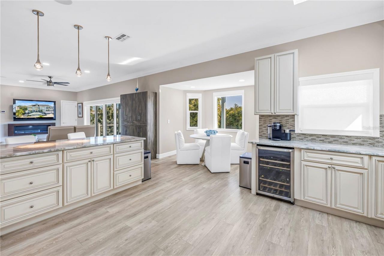 289 8th Avenue N, Tierra Verde, FL 33715 Photo