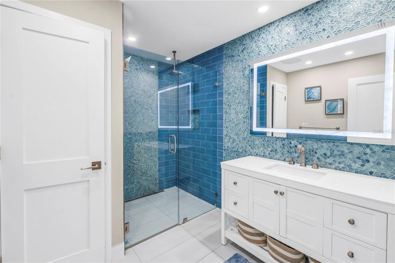 289 8th Avenue N, Tierra Verde, FL 33715 Photo