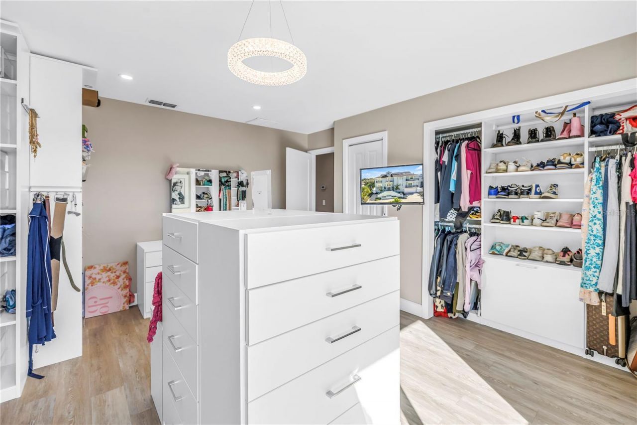 289 8th Avenue N, Tierra Verde, FL 33715 Photo