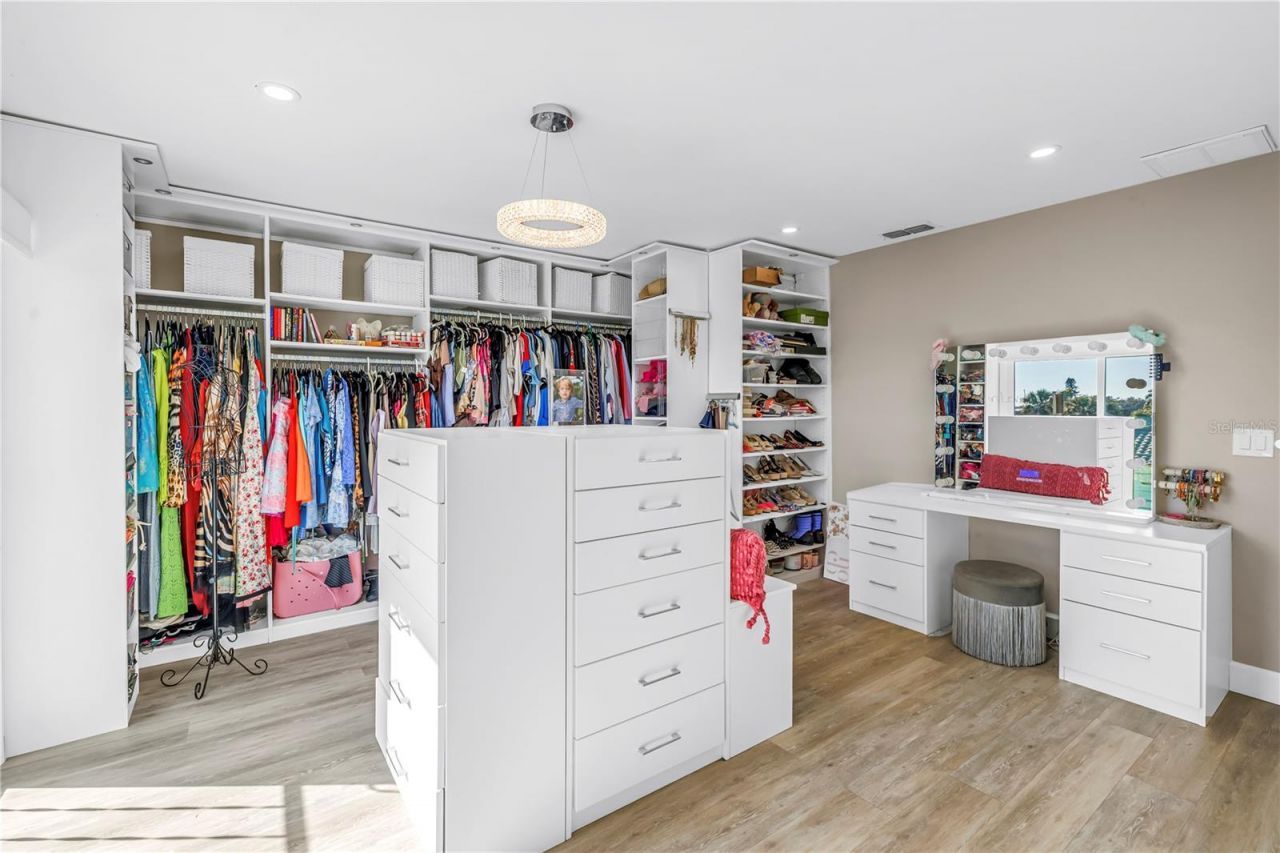 289 8th Avenue N, Tierra Verde, FL 33715 Photo