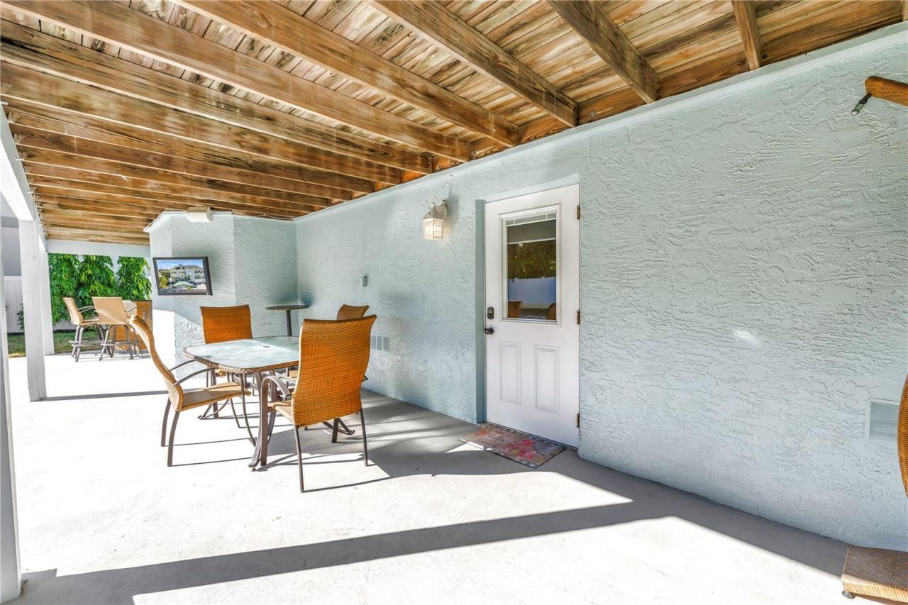 289 8th Avenue N, Tierra Verde, FL 33715 Photo