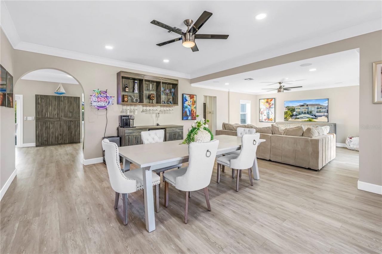 289 8th Avenue N, Tierra Verde, FL 33715 Photo