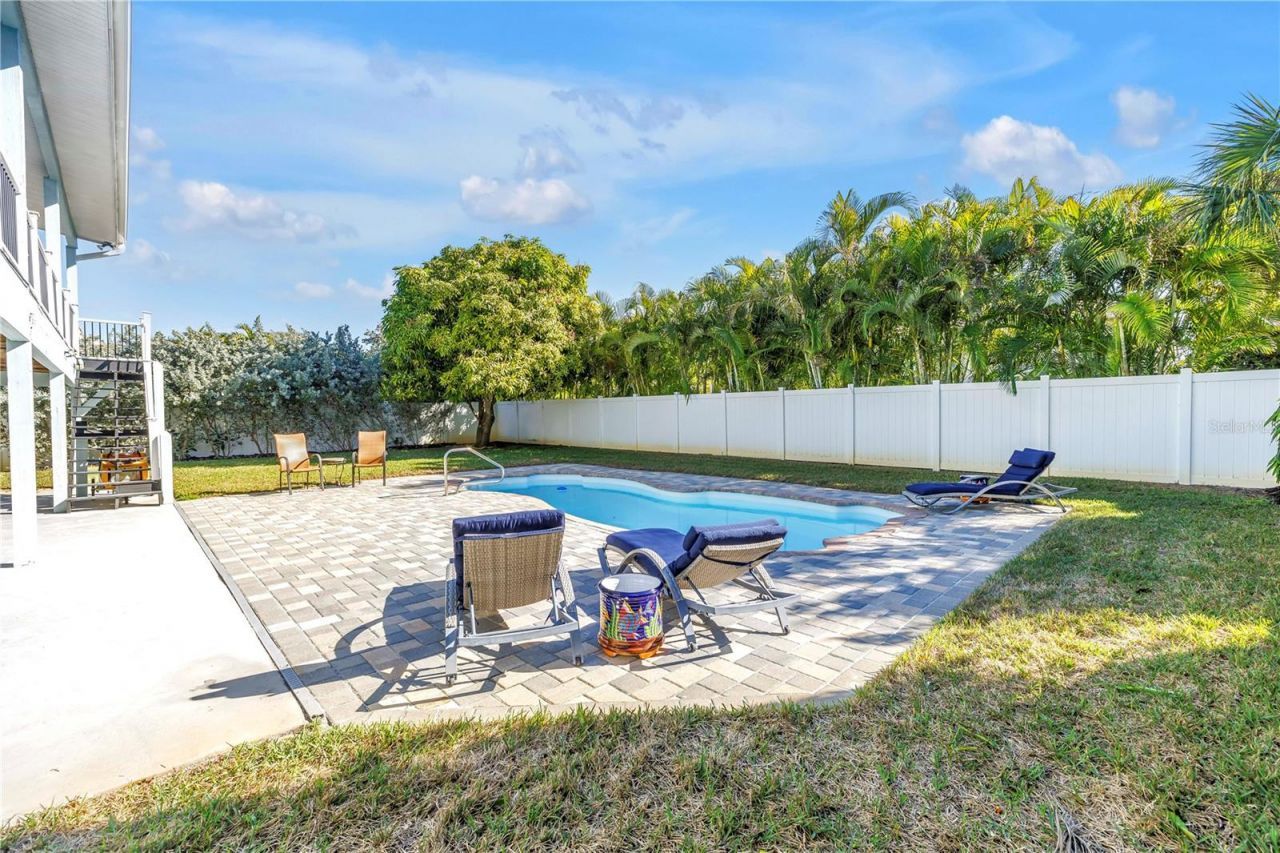 289 8th Avenue N, Tierra Verde, FL 33715 Photo