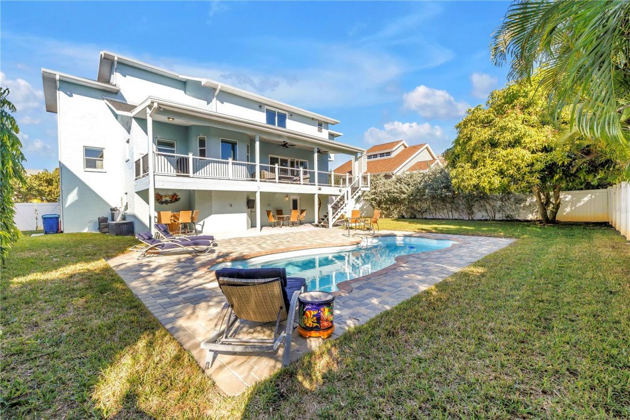 289 8th Avenue N, Tierra Verde, FL 33715 Photo