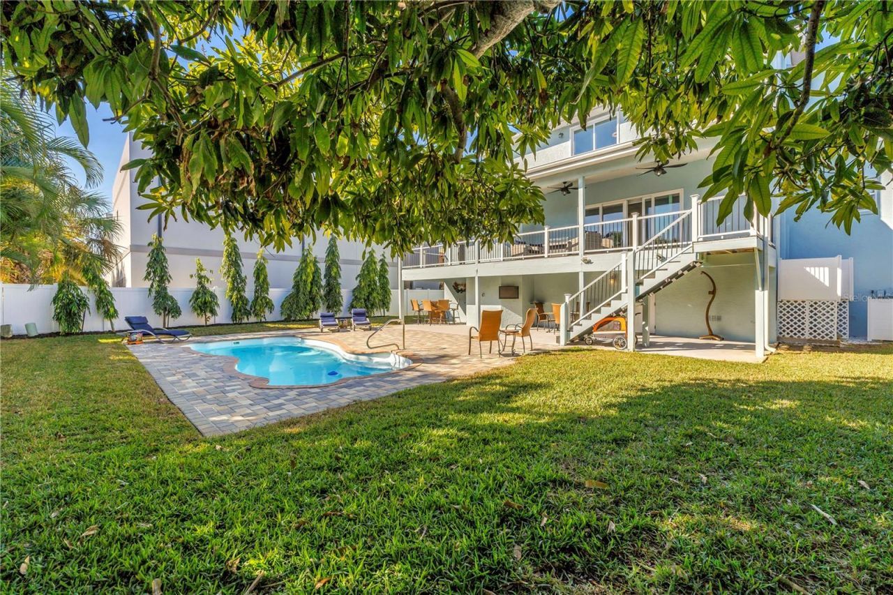 289 8th Avenue N, Tierra Verde, FL 33715 Photo